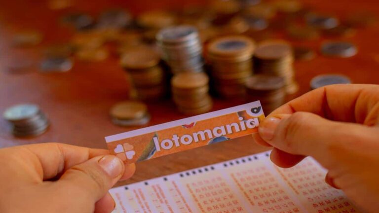 Quantos acertos já ganha um prêmio na Lotomania?